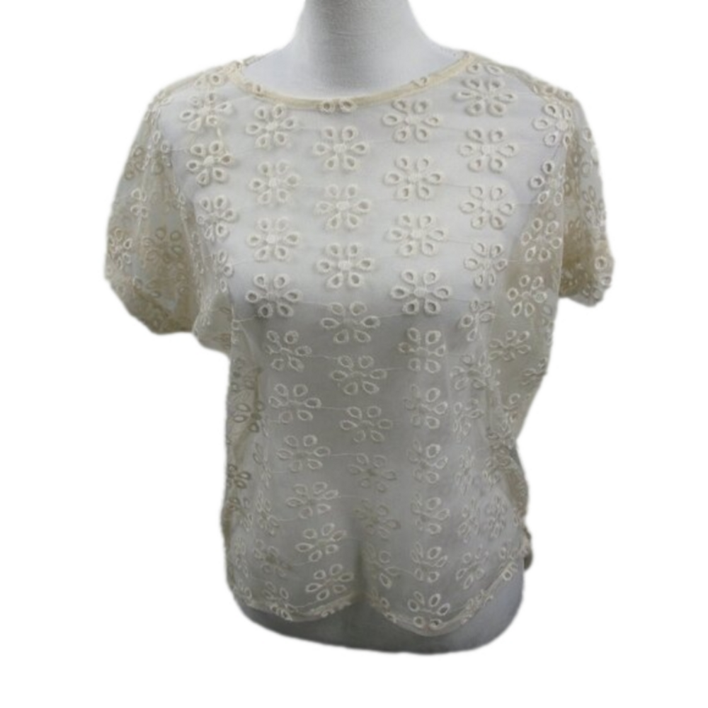 Poof Cream Lace Floral Pattern Short Sleeve Blouse Size Medium